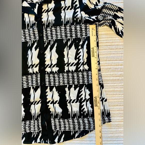 JOSEPH RIBKOFF 224292 WHITE/BLACK LDS BLOUSE, SIZE 12 - Picture 6 of 11